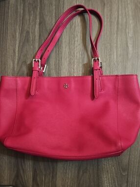 Tory Burch Fuchsia Leather Medium York Buckle Tote